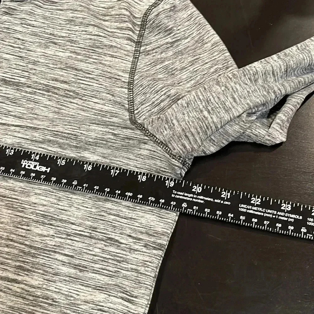 🍀2/$22 Athletic Top Bundle Two Purple Shirts One Gray 1/4 Zip Womens Size Large - Picture 8 of 11